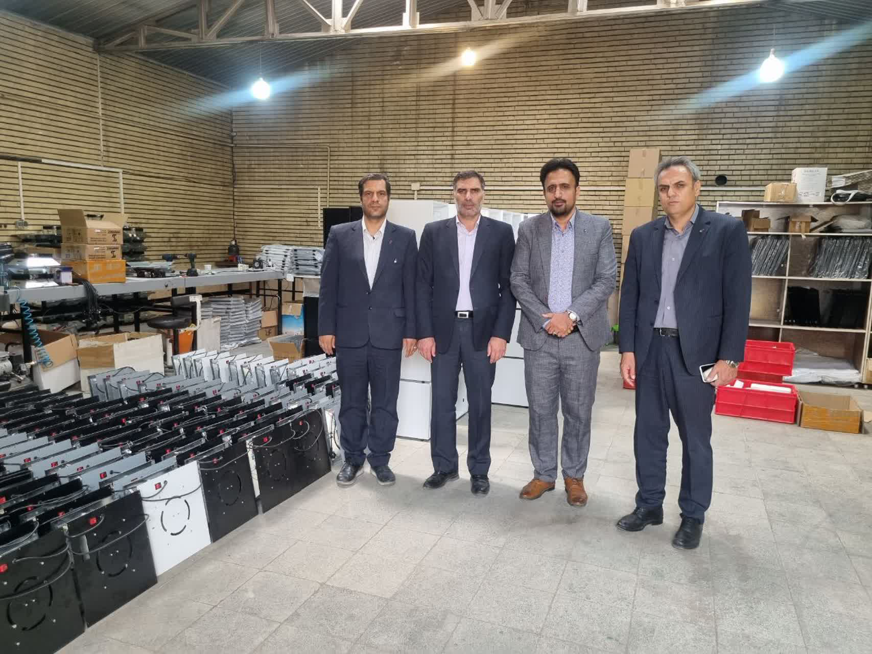 بازدید سرپرست محترم بانک رفاه استان از شرکت تولیدی تراشه پرداز و عقد تفاهم نامه مشترک طرح بتا